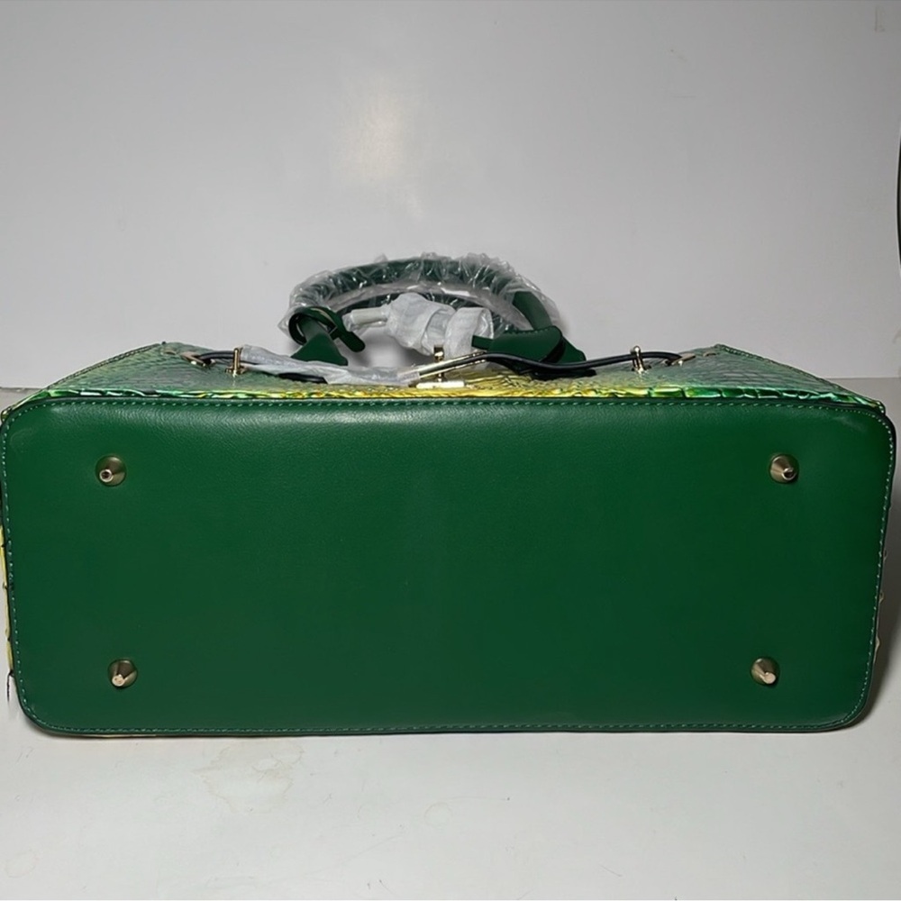 CFN Set Like Brahmin Tote & Wallet Set in Crocodile-Vegan Leather NWT $588 MSRP - Picture 2 of 9